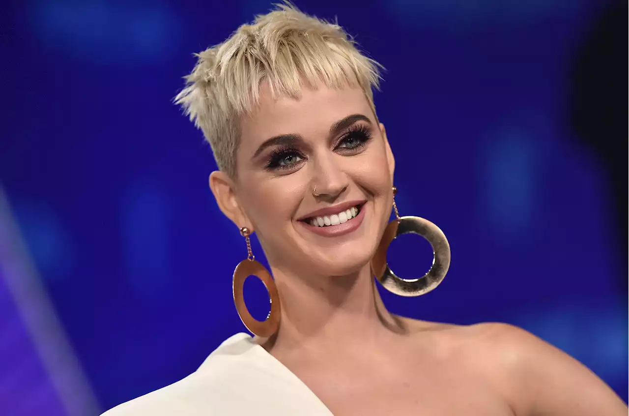 Katy Perry Just Let Us Know We've Been Singing 'Firework' Wrong This Whole Time