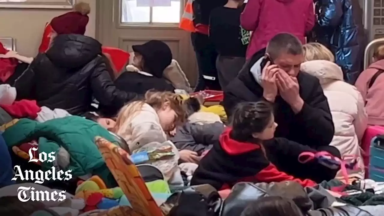 Ukrainian refugees stream into Poland: A photojournalist perspective