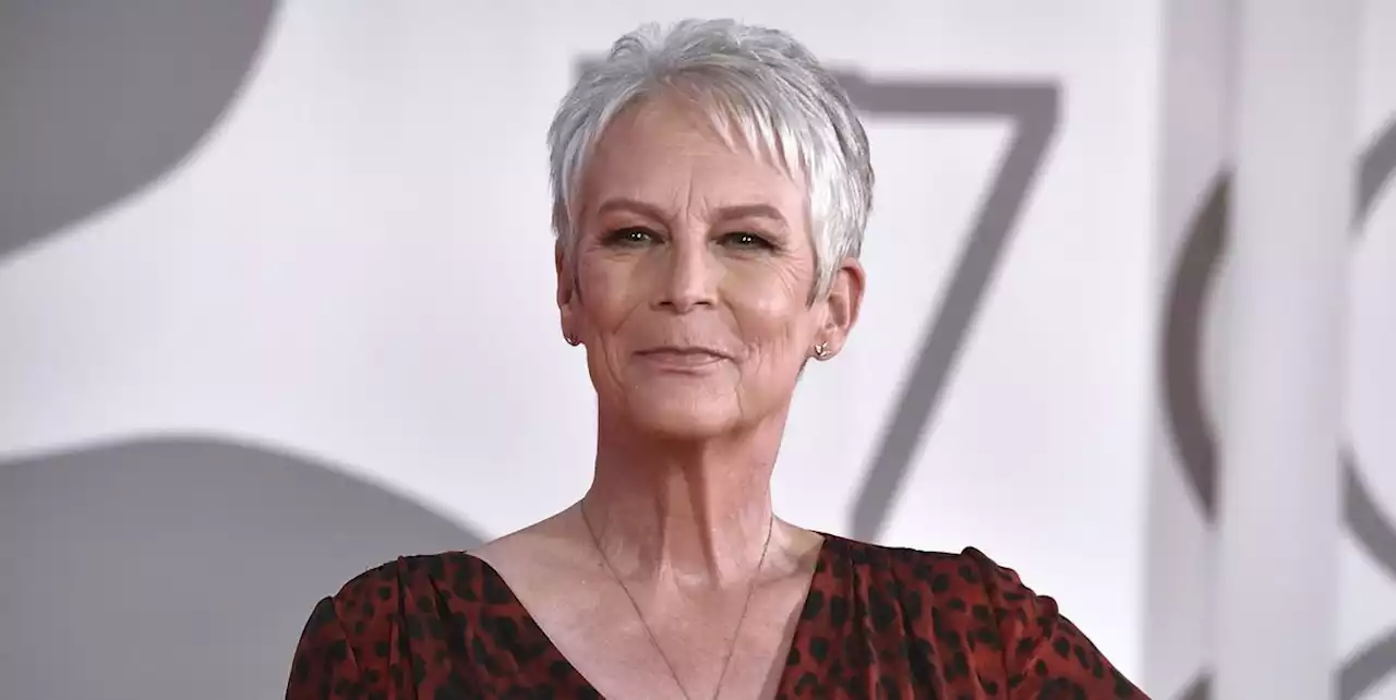 Jamie Lee Curtis Reveals She Felt ‘Embarrassed’ Going Nude in ‘Trading Places’: ‘I Wouldn’t Do It Today’