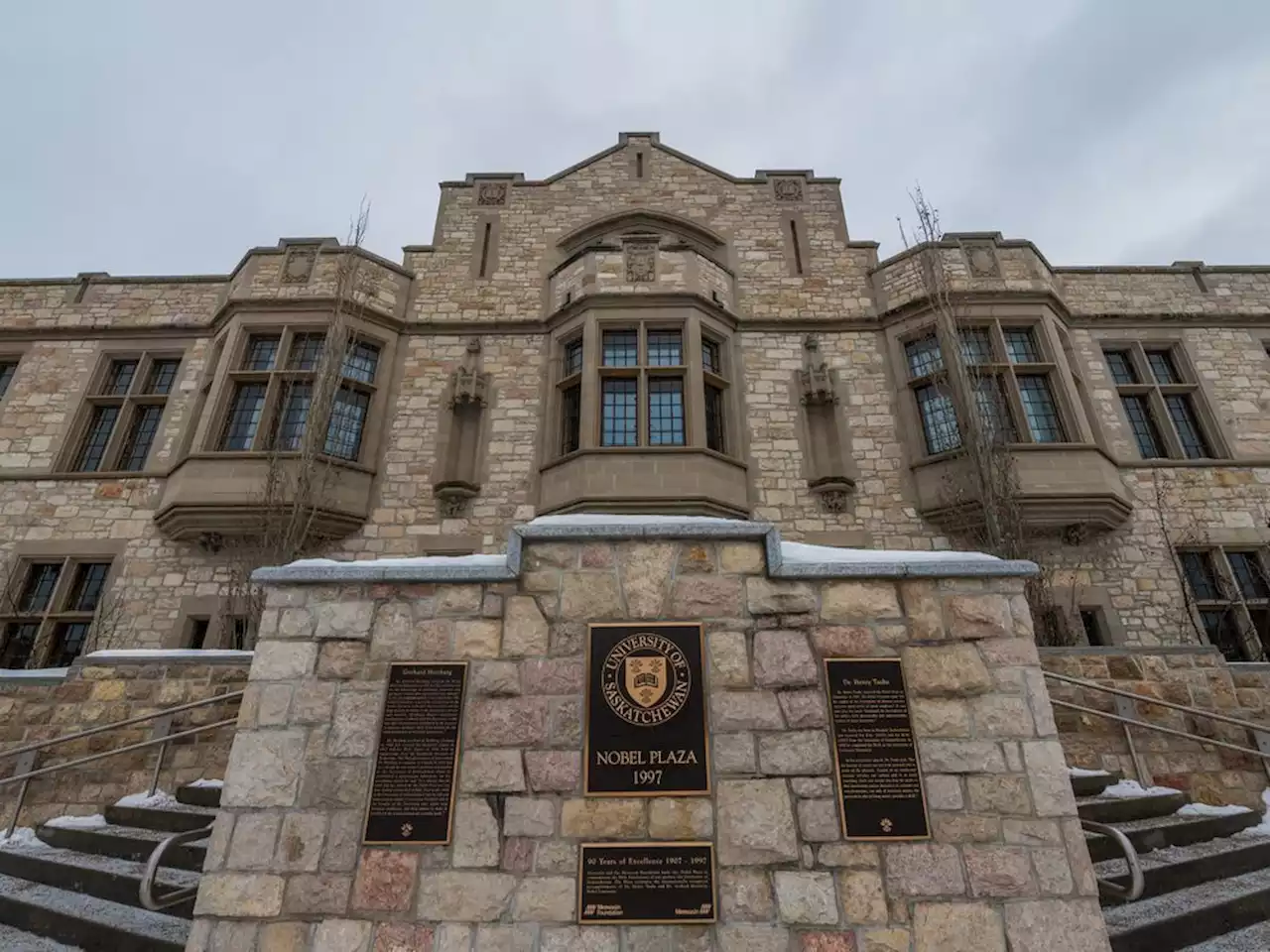 U of S loses court case over worker fired for taking rags