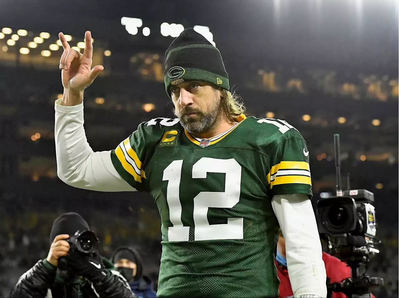 Aaron Rodgers new deal with Packers would pay at least $50M a season