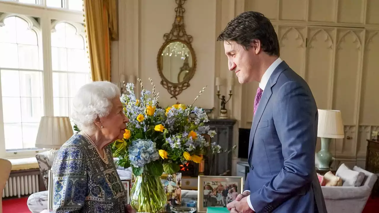 The Queen’s Meeting With Justin Trudeau Featured a Subtle Show of Support for Ukraine