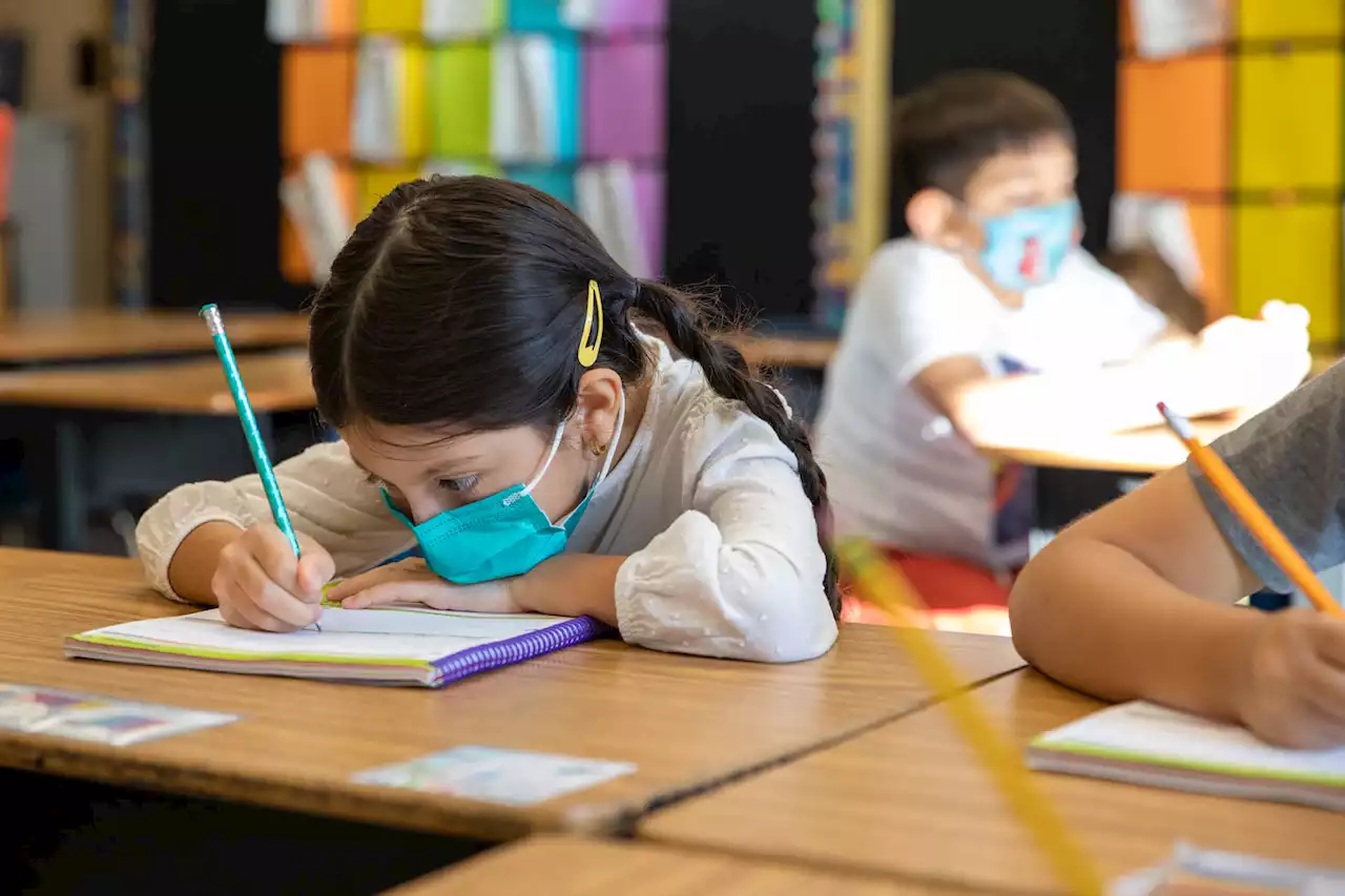 Mask requirements in schools reduced coronavirus cases, CDC finds