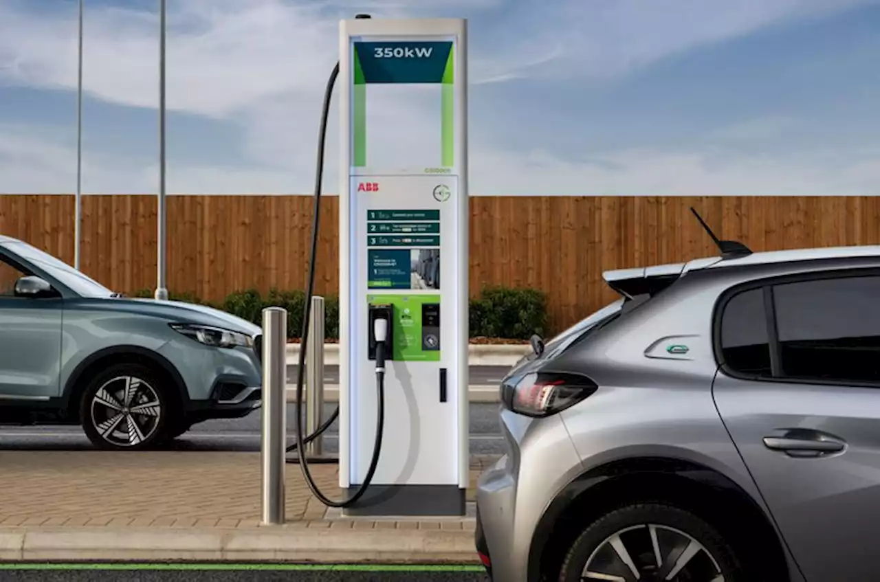 Drivers to benefit from greater electric car charging choice at service stations