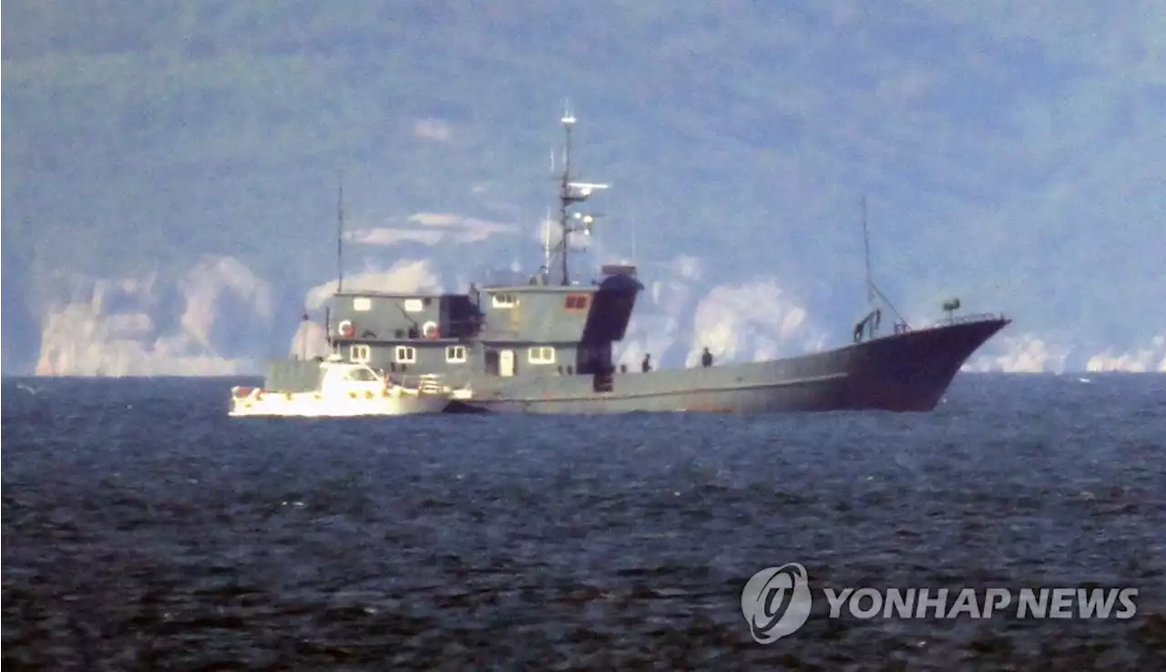 군, NLL 넘은 北선박 나포…뒤쫓던 경비정도 한때 침범했다 퇴각(종합3보) | 연합뉴스