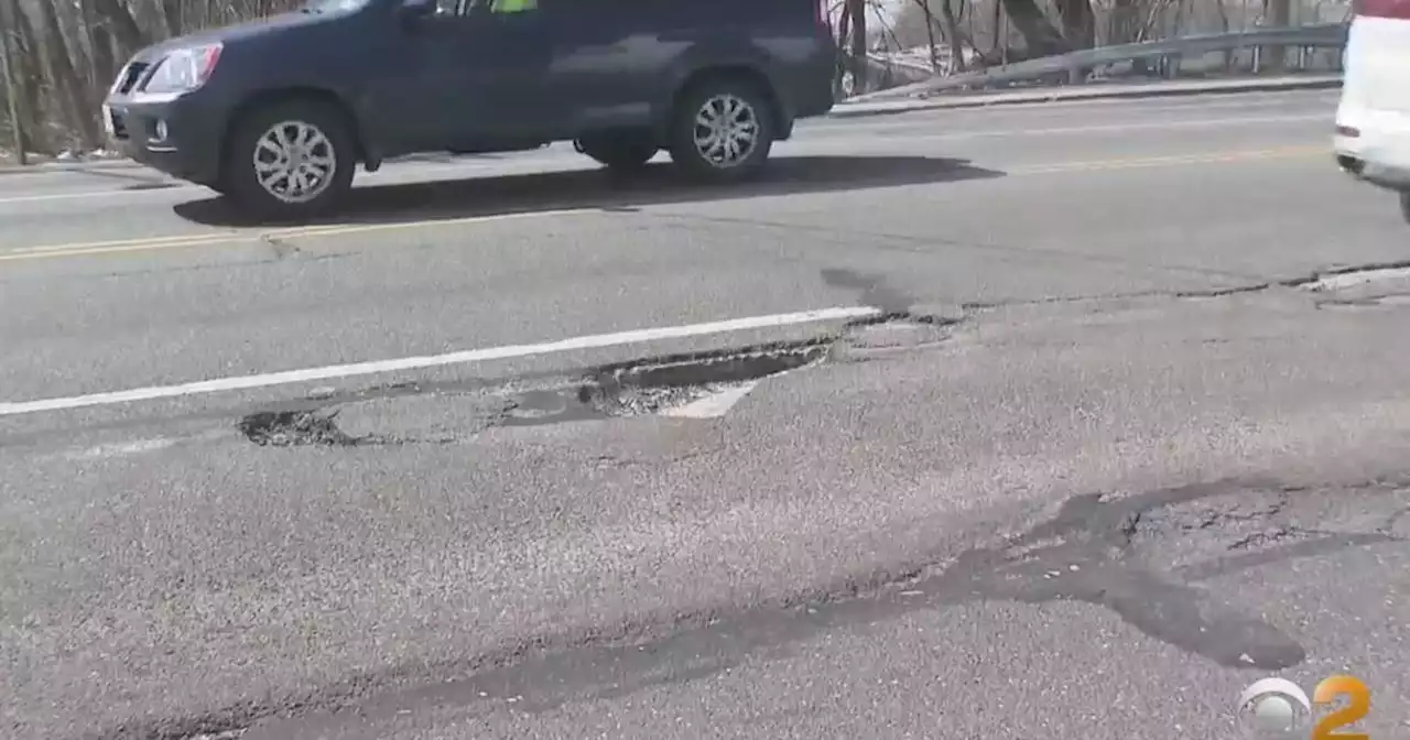 Long Island drivers pleading with local, state officials to fix potholes