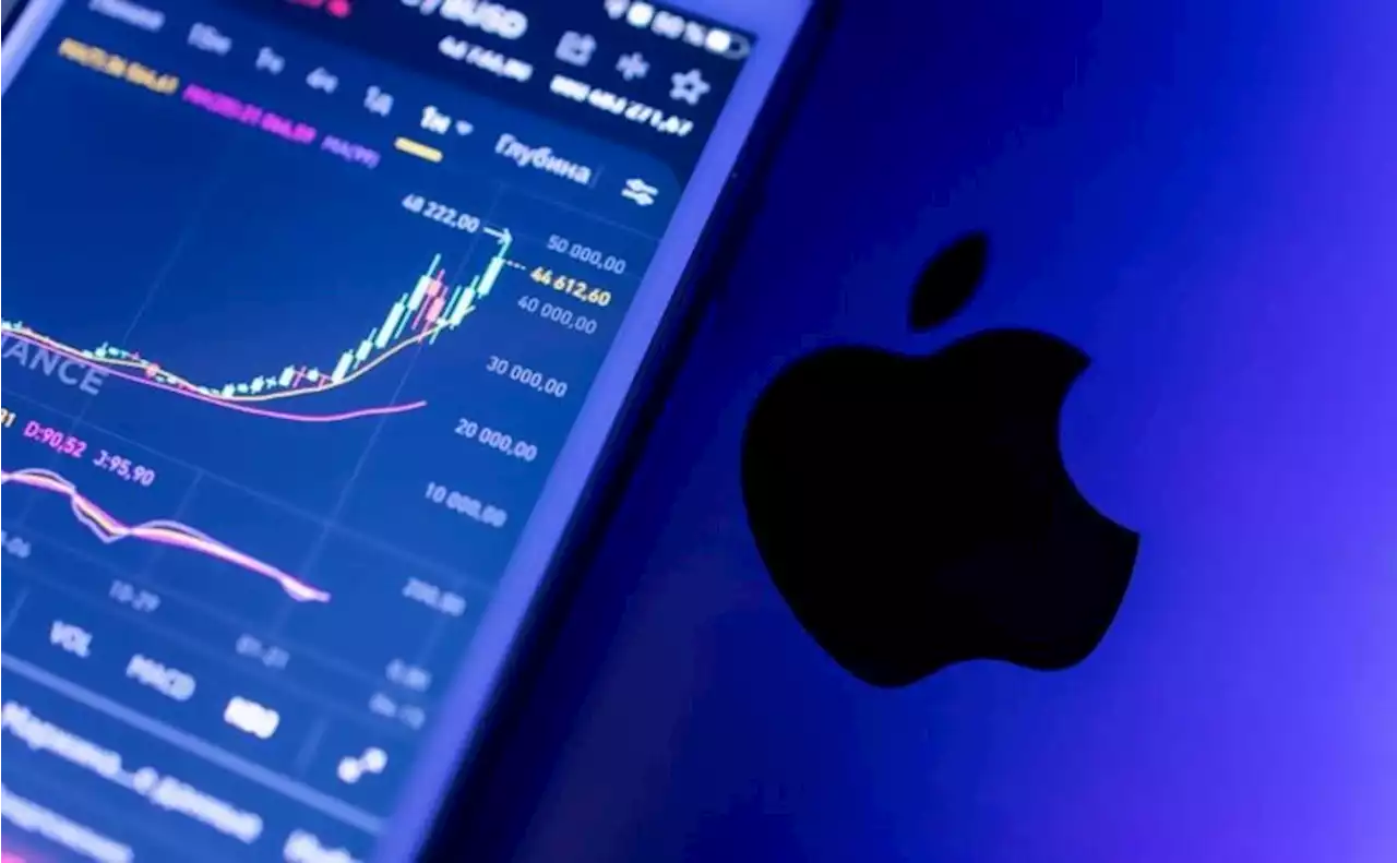 Bitcoin’s average daily trading volume is almost 60% higher than Apple’s