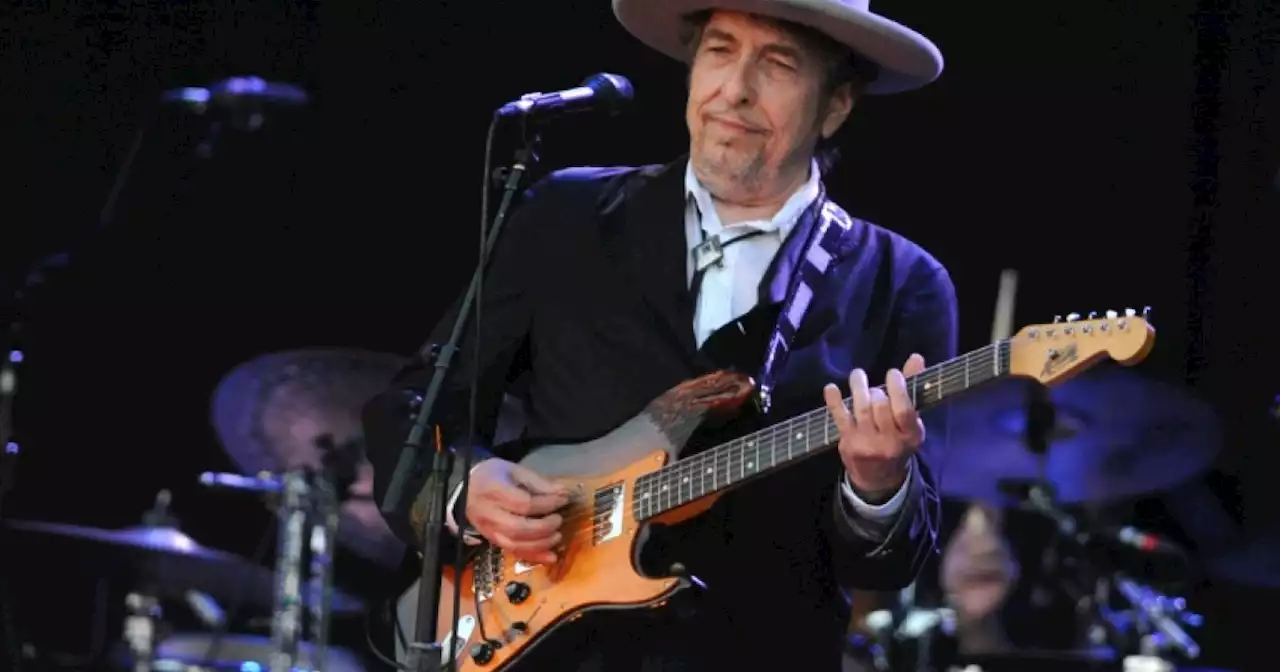 Bob Dylan to release new book in November