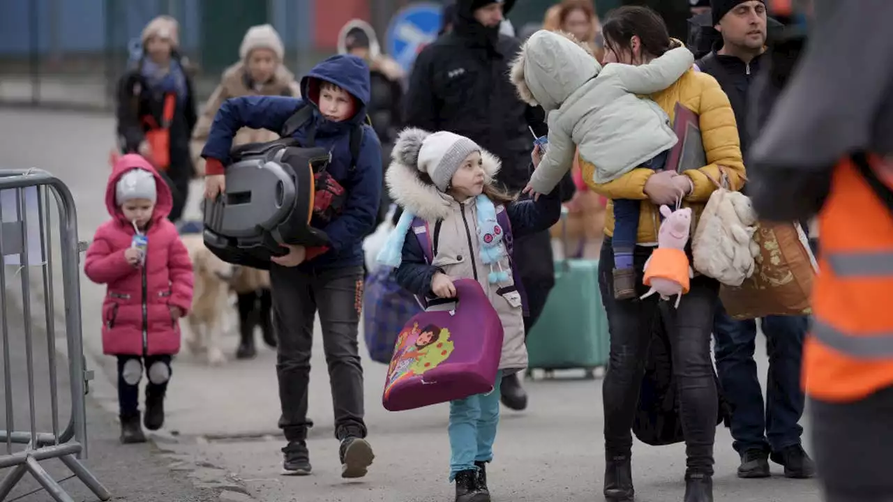 Russia-Ukraine war: Shelling and evacuation efforts continue at 2-week mark