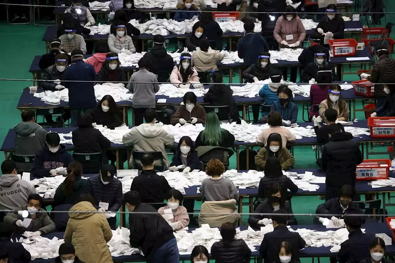 S.Korea presidential election in dead heat amid slow counting after high turnout