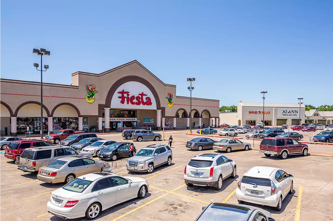 Houston investor buys Fiesta grocery anchored retail center