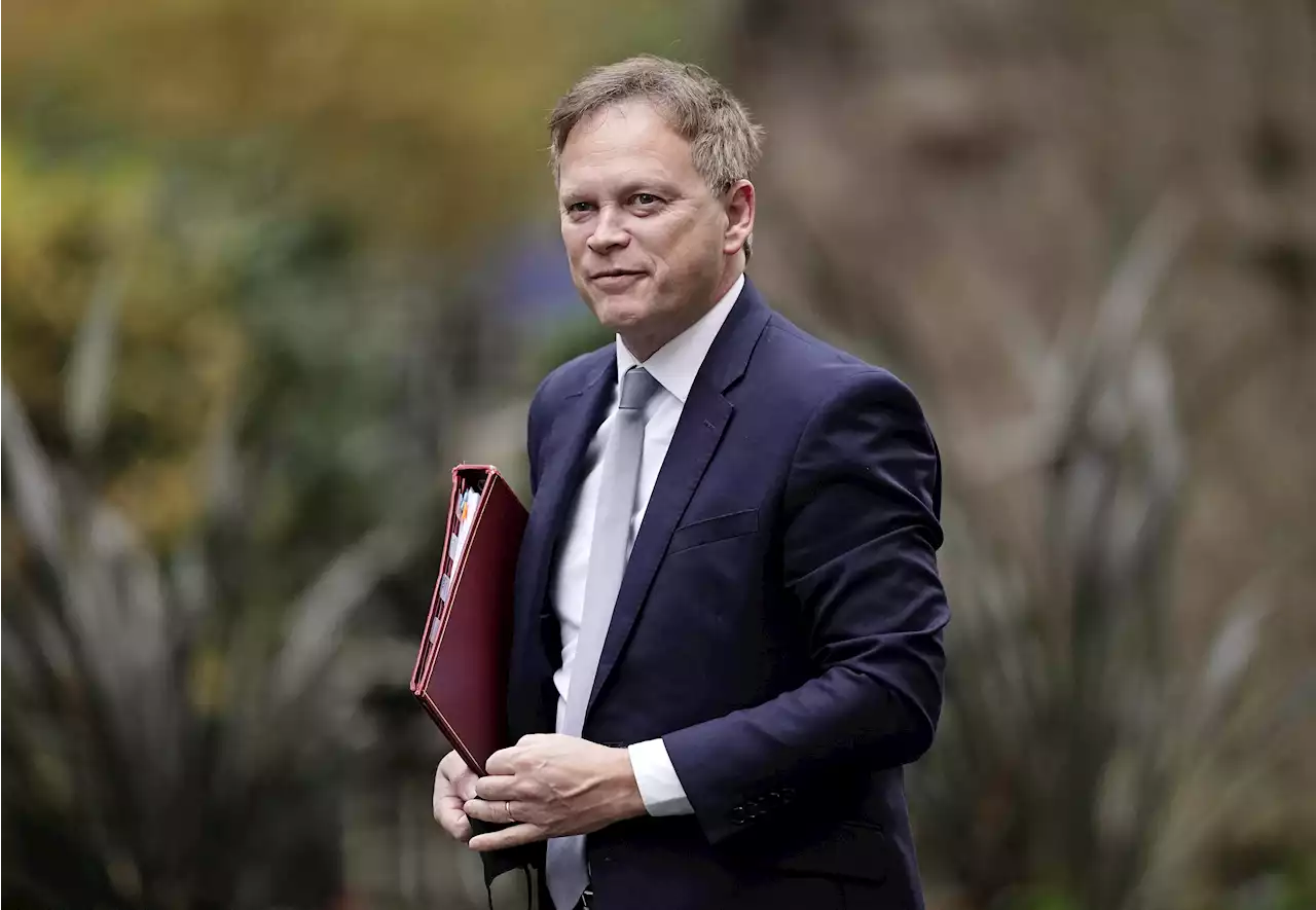 UK will step up pace of admissions for Ukrainian refugees, says Shapps