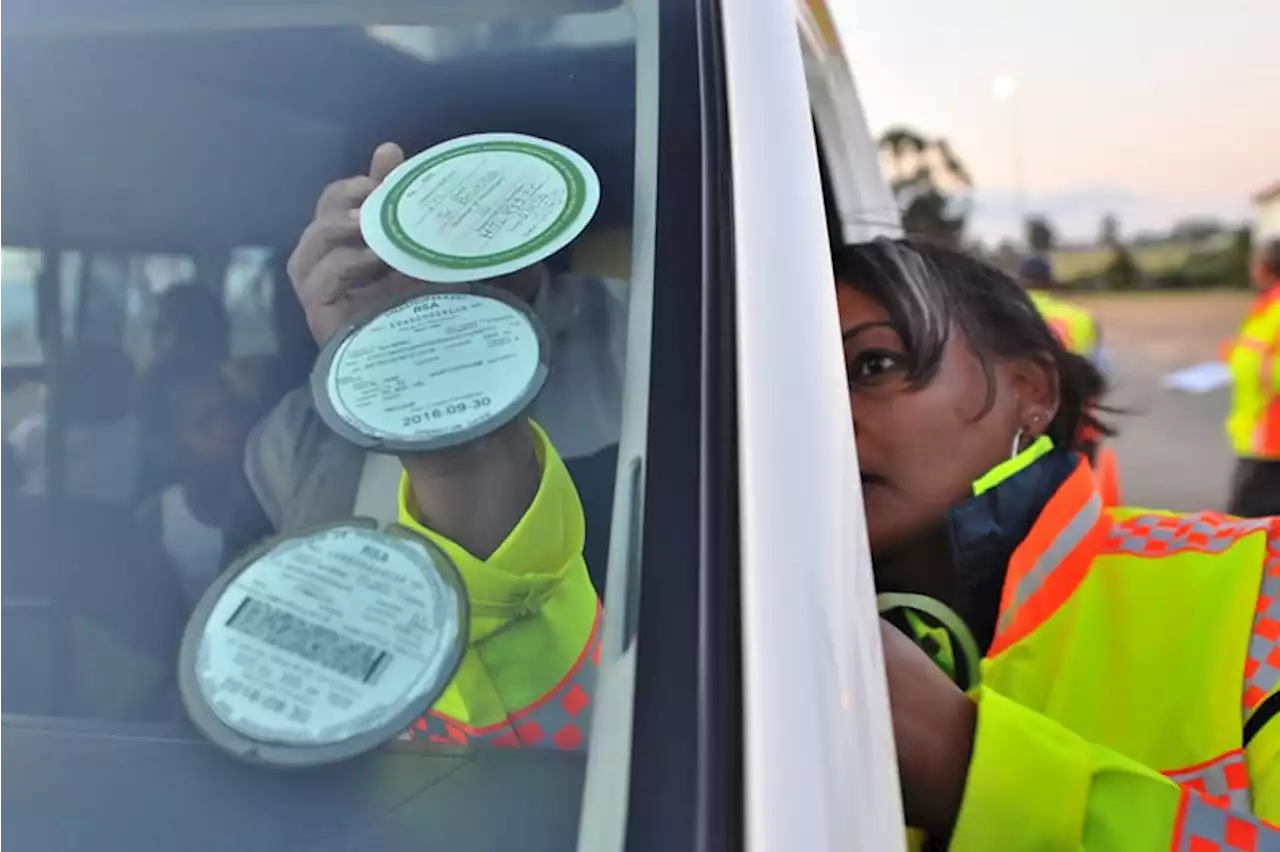 Where to renew your car licence disc online — 11 services compared