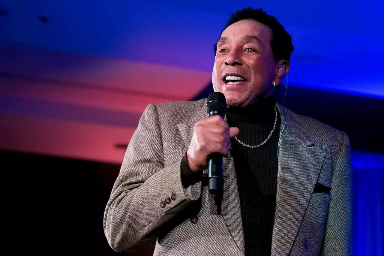 Smokey Robinson set to perform in N.J. this summer