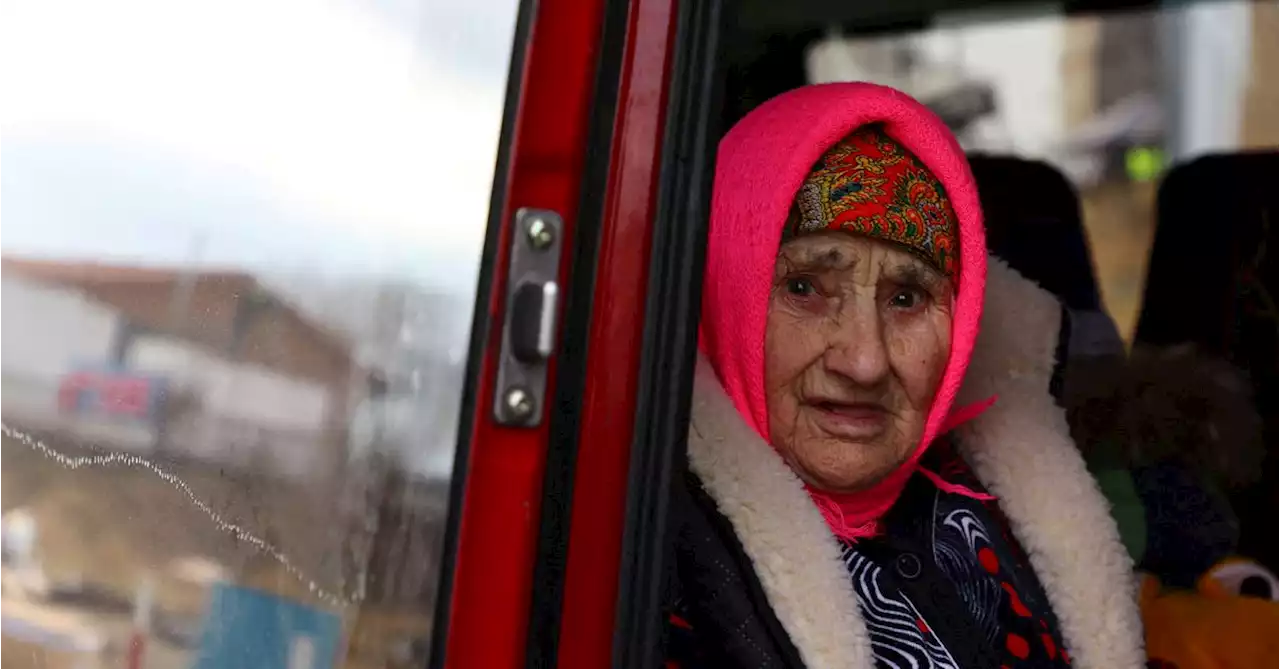 Russia promises 'silence' for Ukrainians to flee battered cities