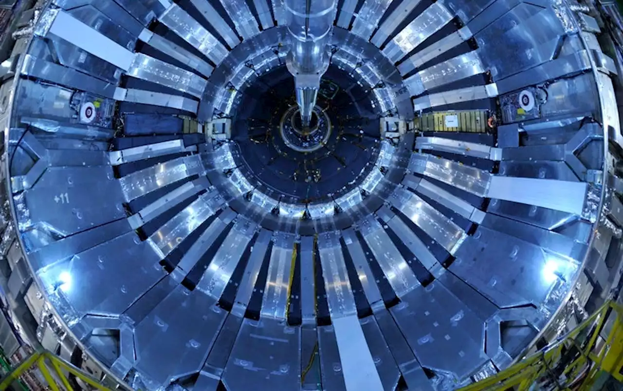 CERN Suspends Collaborations with Russia