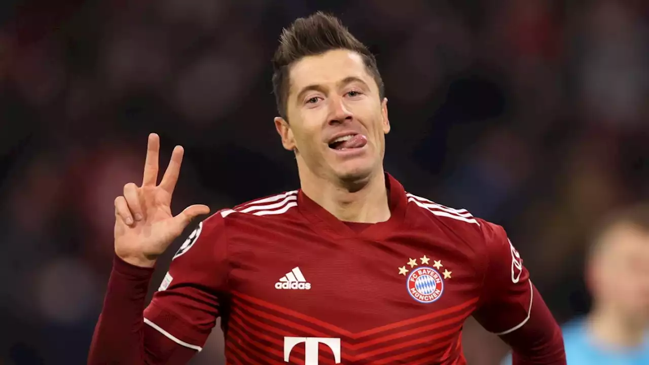 Robert Lewandowski: Jetzt trifft er auch noch neben dem Platz