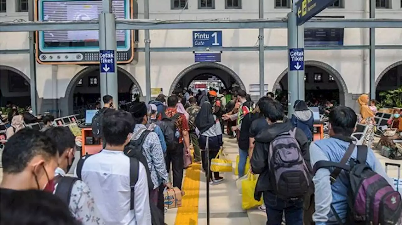 Aturan Baru Naik Kereta: Kapasitas 100 Persen dan Tak Perlu Tes Antigen Jika..