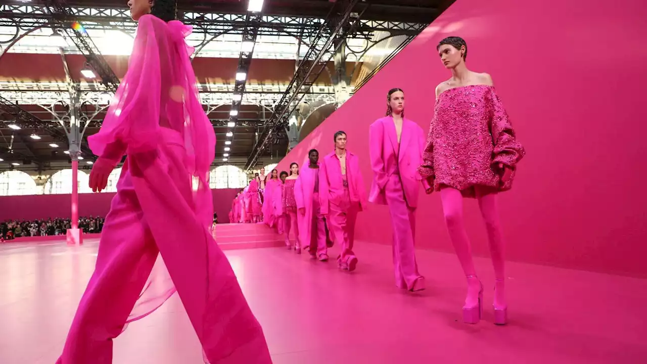 Photos: Highlights from Paris Fashion Week 2022