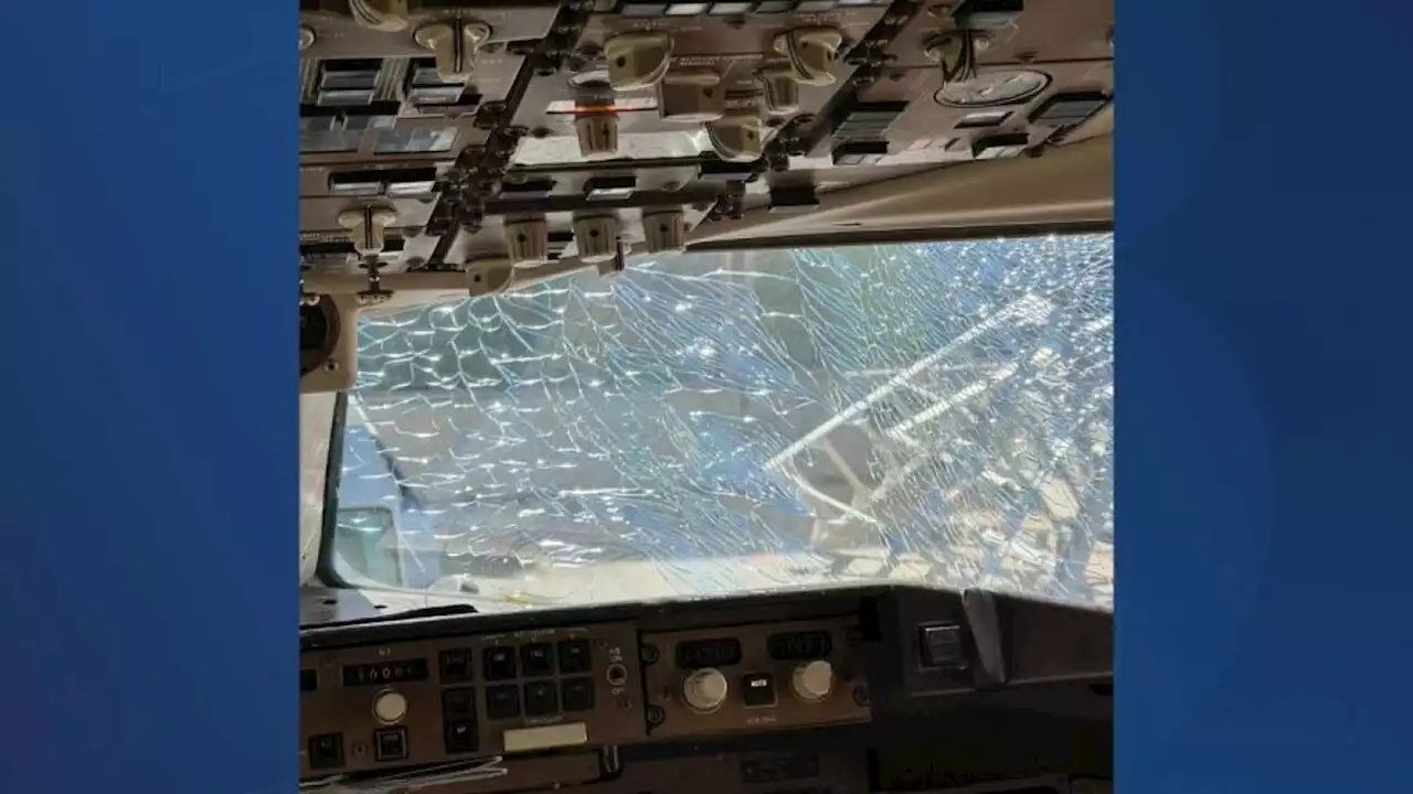 Flight makes emergency landing after windshield shatters