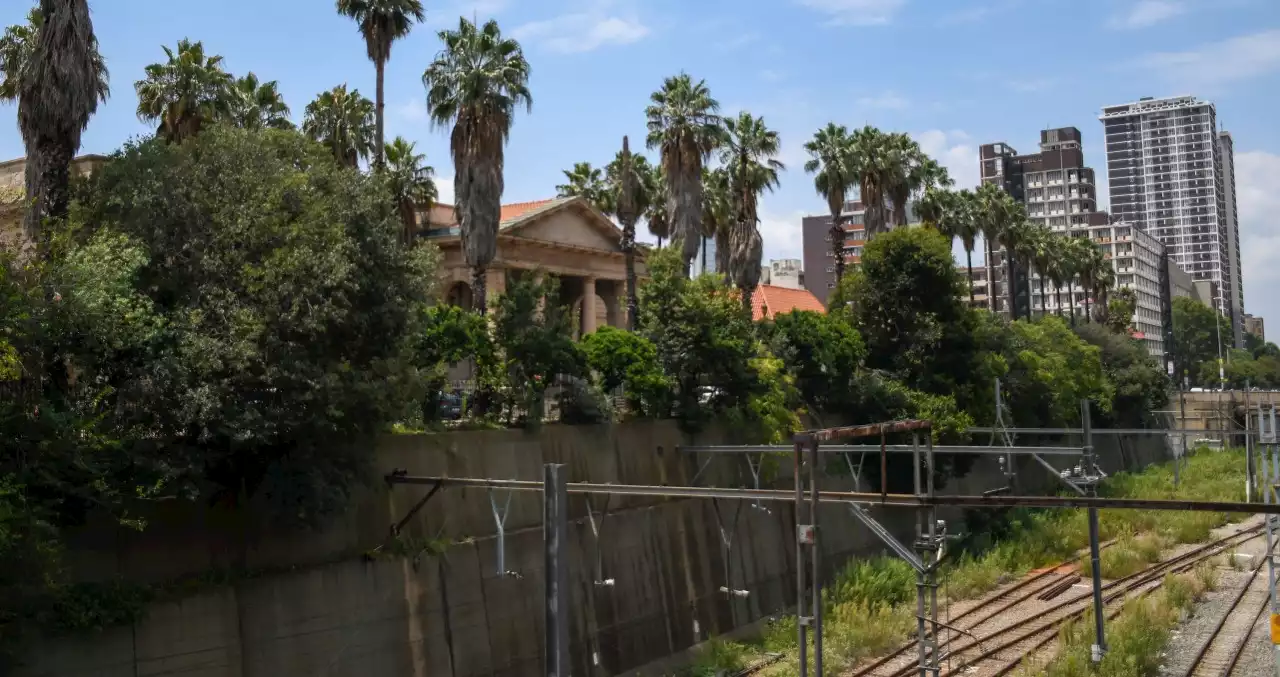 PICTURE OF DECAY: Once vibrant Joburg Art Gallery is crumbling into ruin