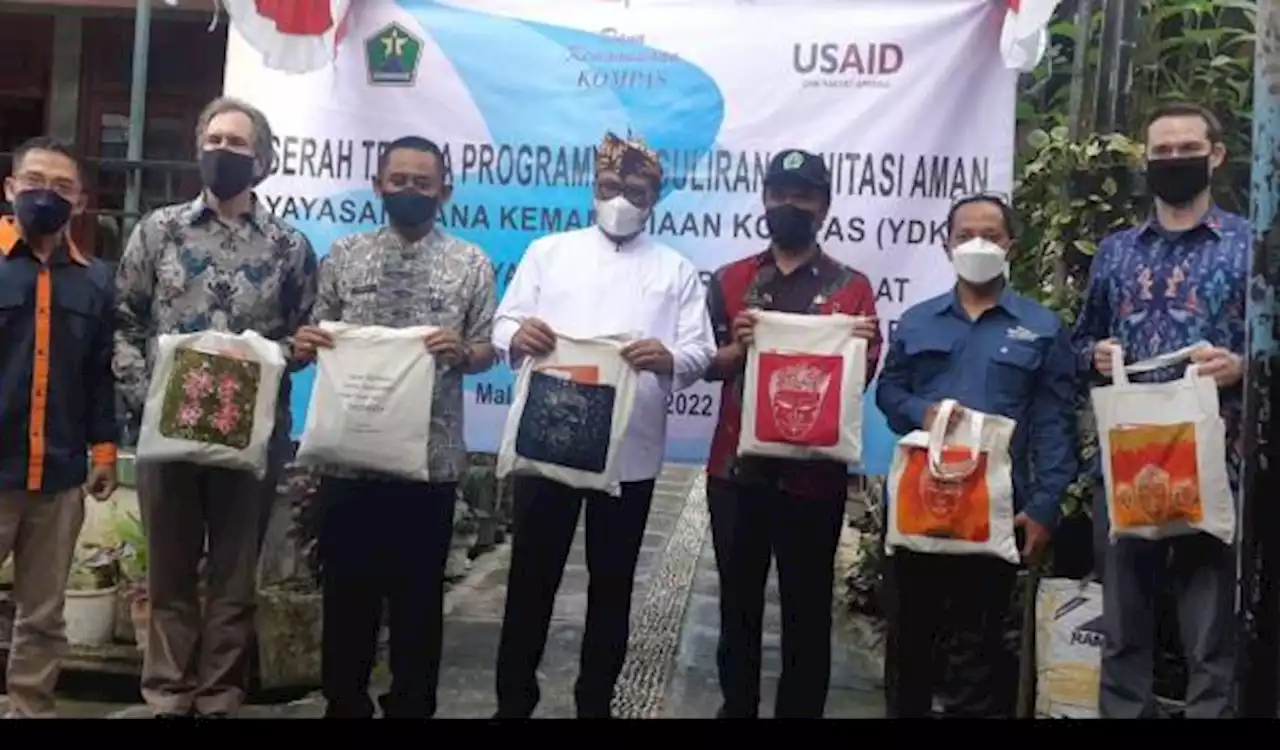 Yayasan DKK Salurkan Jamban Sehat di Kota Malang Guna Dukung Penanganan Tengkes