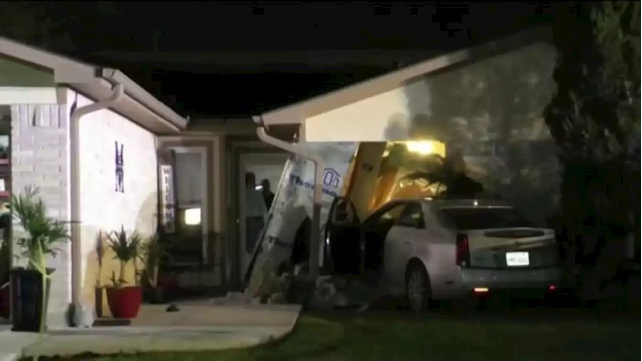 Driver crashes into League City home after being injured during shooting outside Walmart