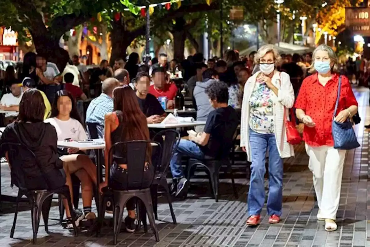 Covid-19: el Ministerio de Salud eliminó la recomendación de distanciamiento social obligatorio