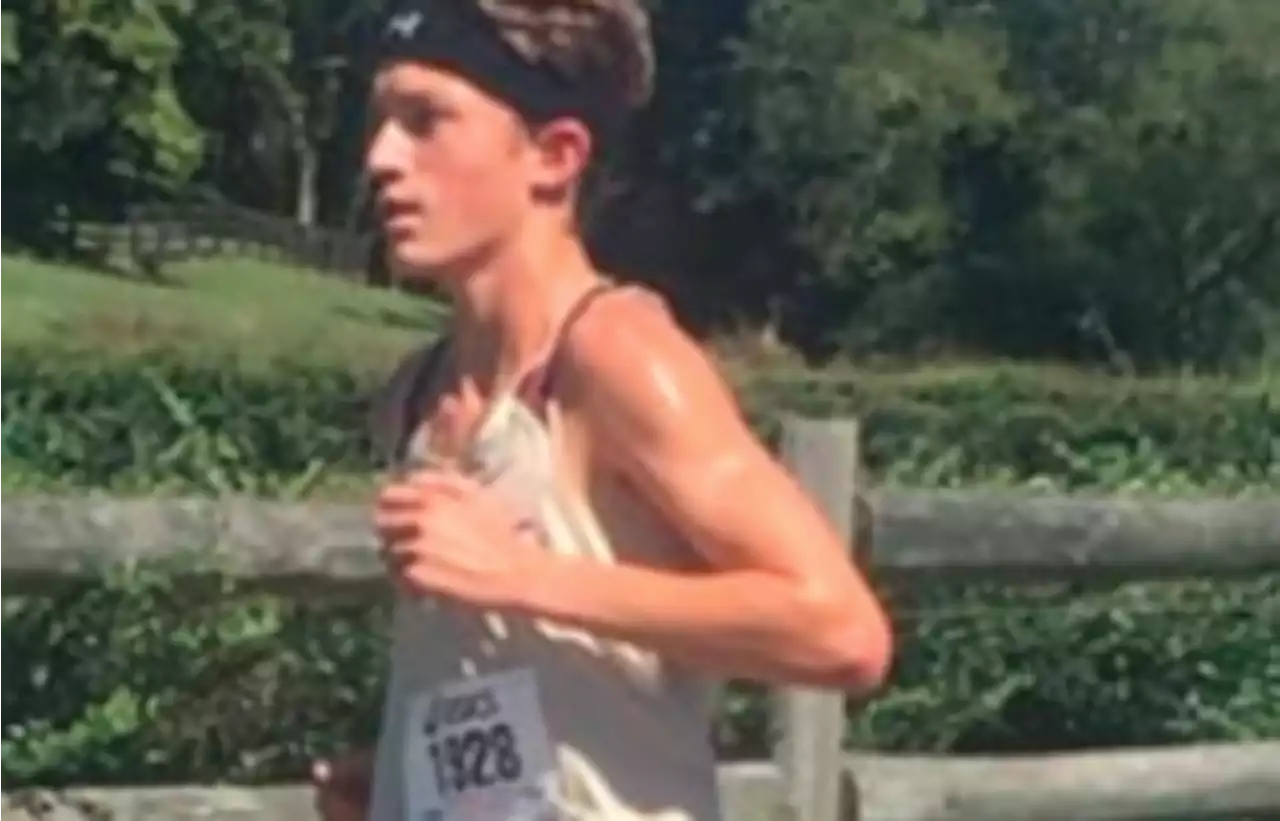 College runner killed when car hits team on training run