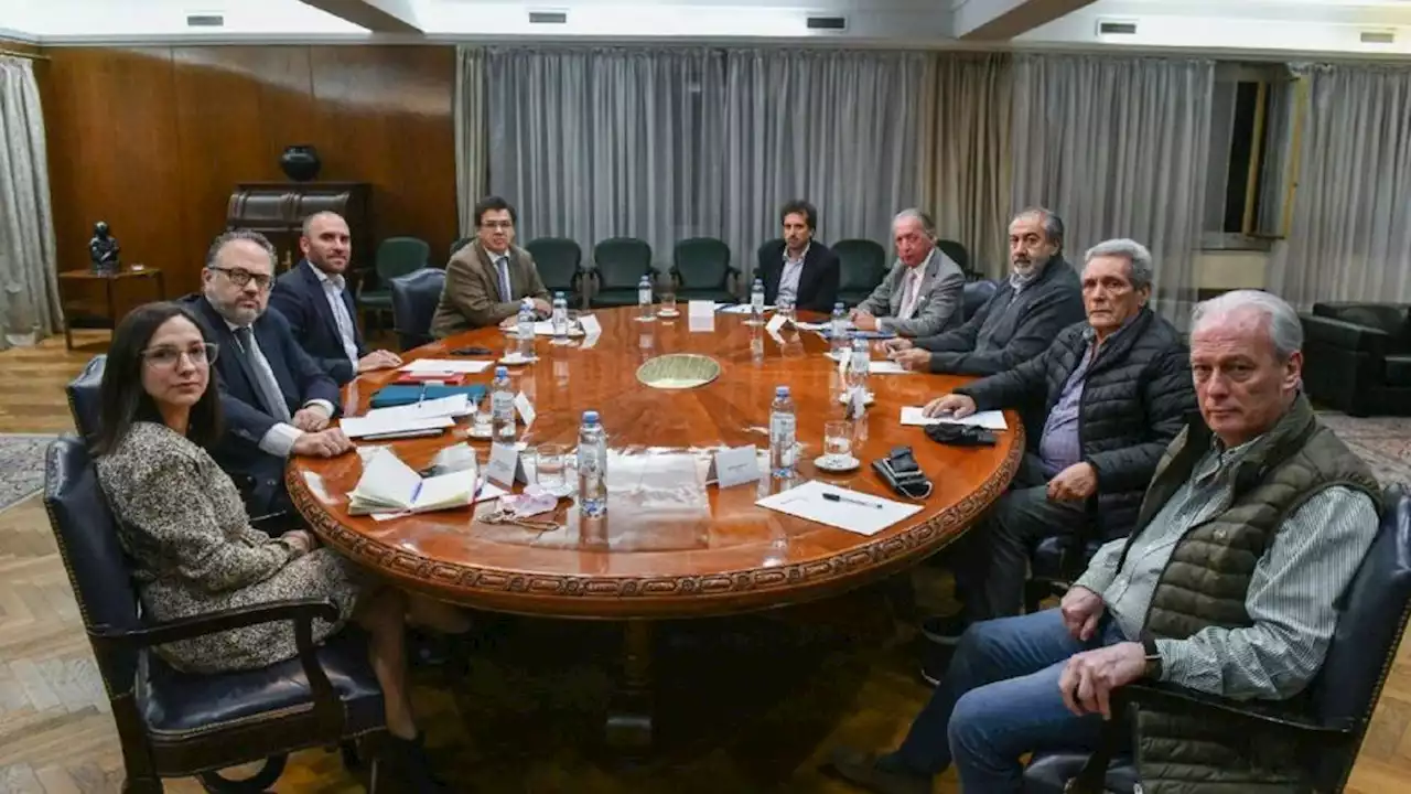 Gobierno, UIA y CGT acordaron crear una mesa de trabajo para coordinar acciones contra la inflación