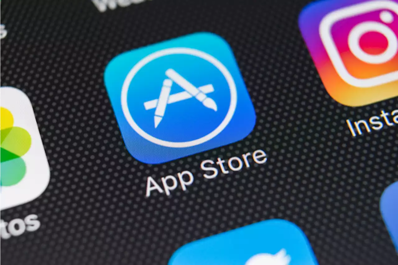 Apple gets support from billionaires’ foundation in App Store fight