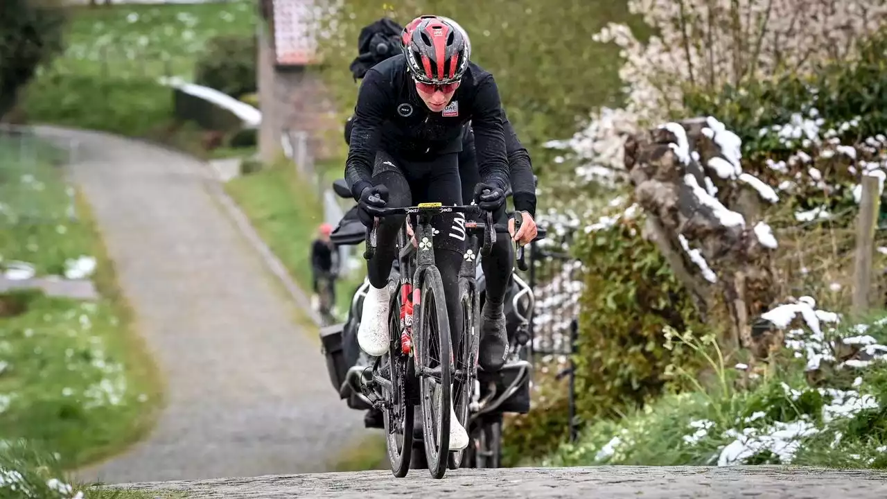 Pogacar verkent besneeuwd parcours van Ronde van Vlaanderen