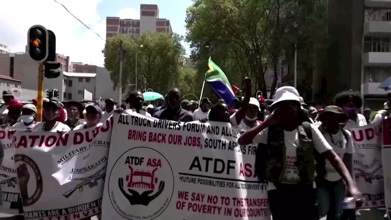 Anti-migrant vigilante group Dudula stokes tensions in South Africa