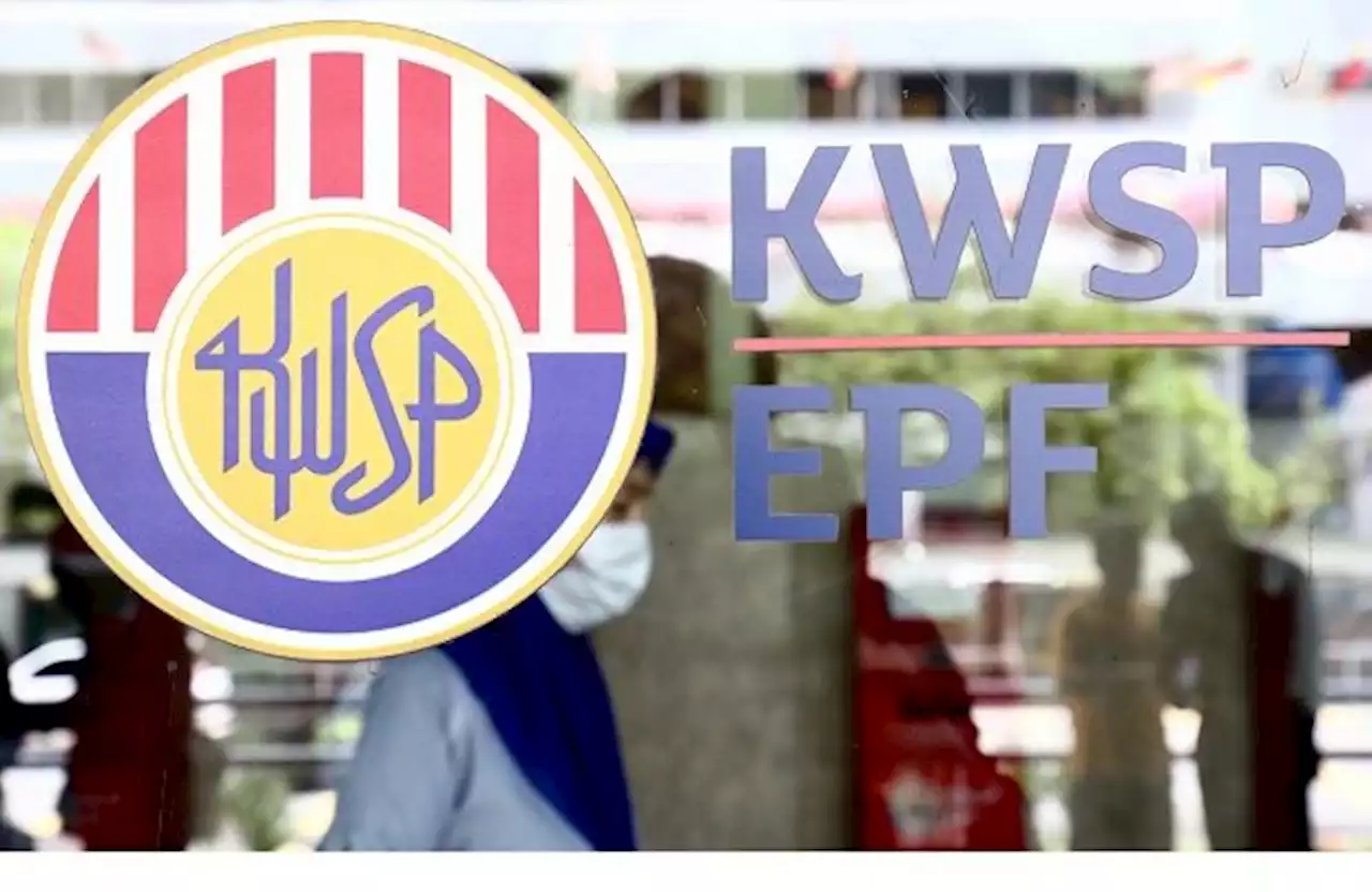 People throng EPF headquarters in KL to apply for Special Withdrawal