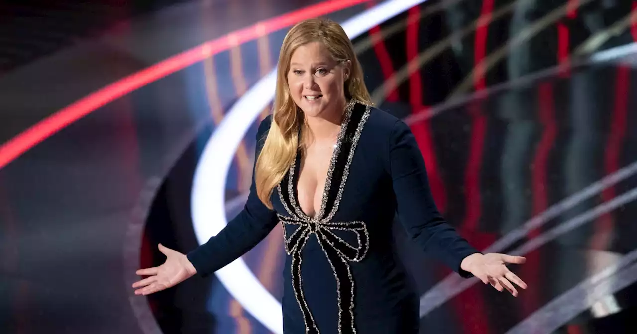 After eventful Oscars hosting gig, Amy Schumer posts 'out of office' message featuring her son