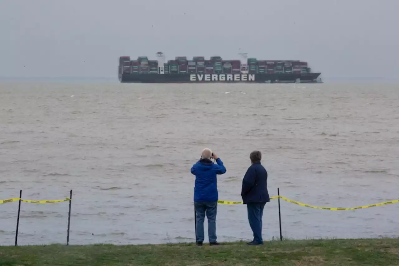 Big Boat Still Stuck in Bay | Washingtonian (DC)