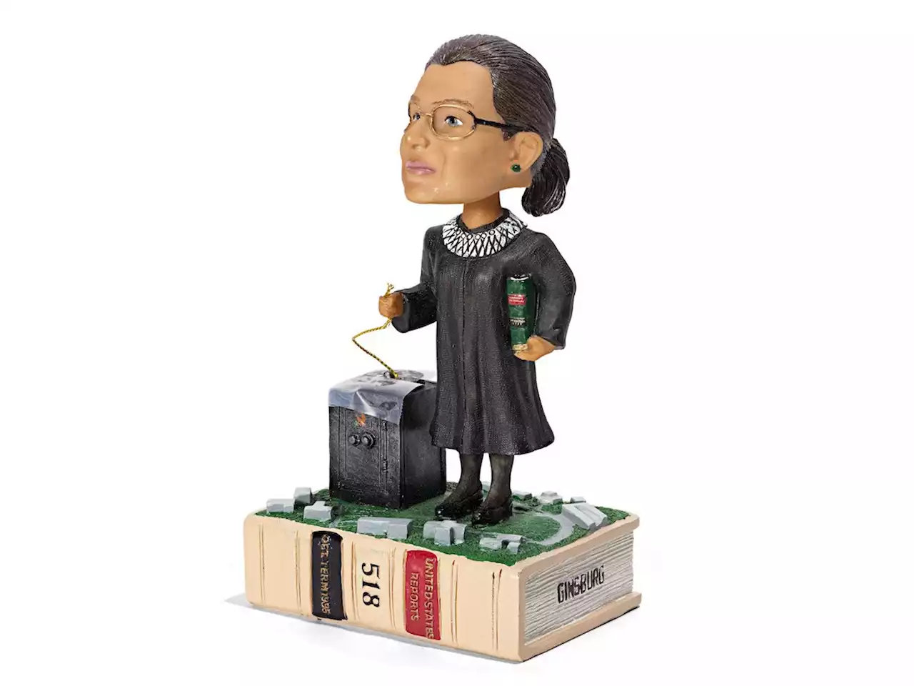 Ruth Bader Ginsburg's Personal Items Are Now Part of the Smithsonian