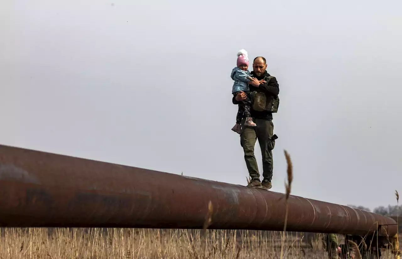 Russia-Ukraine live updates: Red Cross heads toward Mariupol for evacuations; peace talks to resume