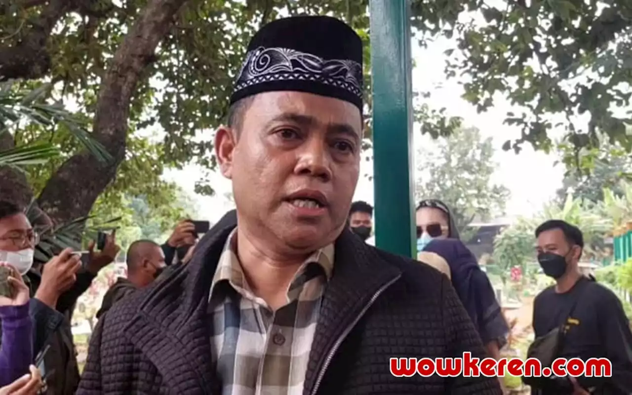 Tahan Tangis, Haji Faisal Ungkap Perasaan Ziarah Jelang Ramadan Pertama Tanpa Bibi dan Vanessa Angel