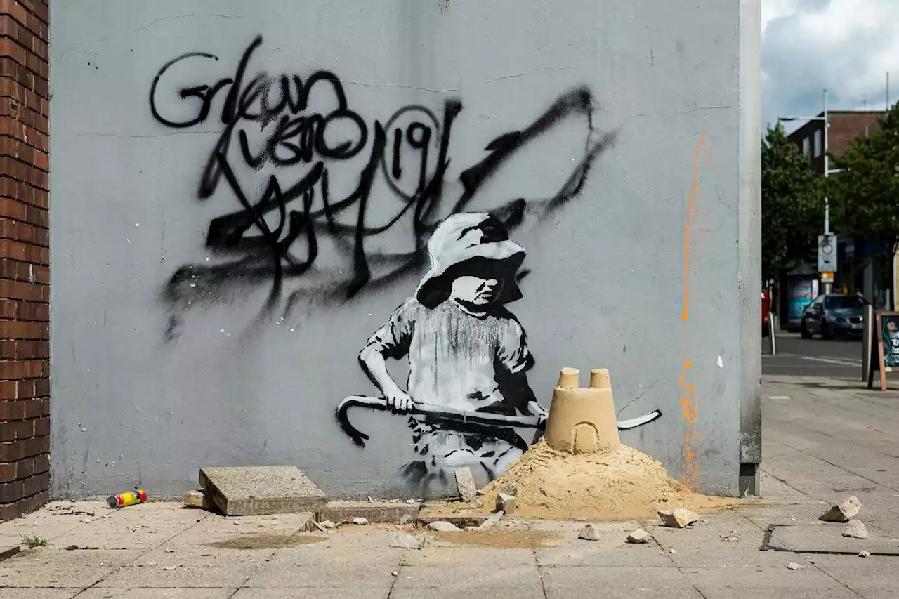 Art Industry News: Can You Heist Street Art? Yes You Can, and Right Now There’s a Massive Global Crime Spree Going On + Other Stories