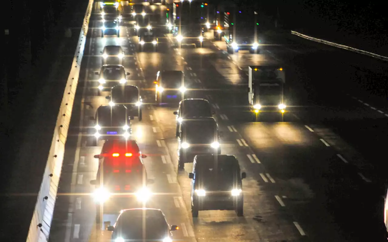 Rekayasa Lalin Arus Mudik, Kemenhub Pastikan One Way di Tol dari Karawang-Semarang | Ekonomi - Bisnis.com