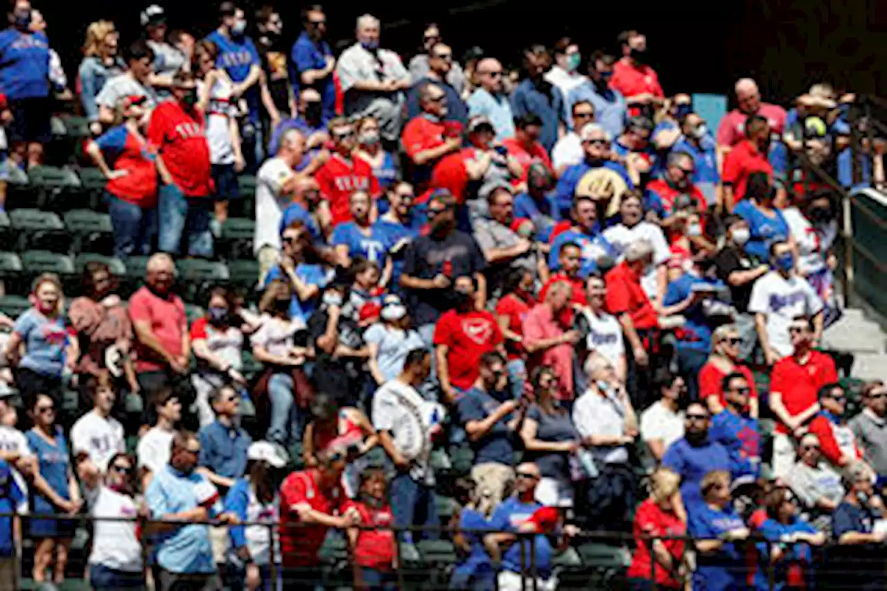 Espinal delivers go-ahead hit, Blue Jays beat Texas Rangers 4-3