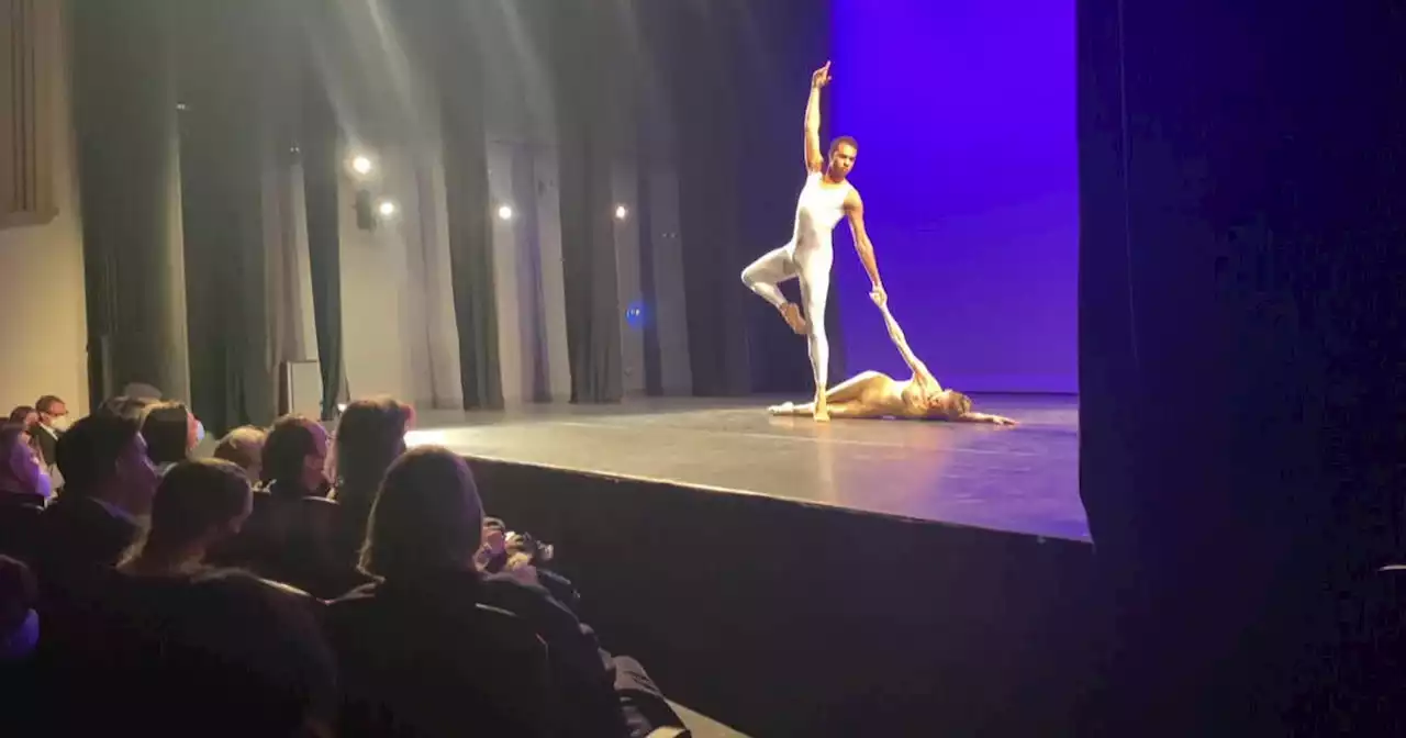 Dancers take to the stage in NYC to raise money and awareness for Ukraine