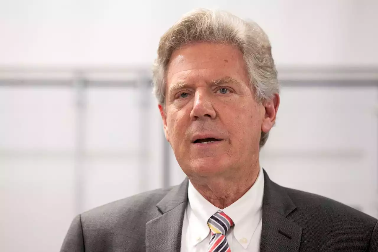 Frank Pallone’s stuck in the middle on oil | Mulshine