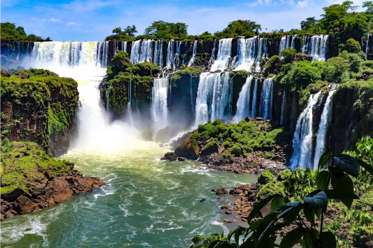 Selva, cataratas, navegación, caminatas y gastronomía: la oferta de Iguazú para disfrutar en Semana Santa - El Planeta Urbano