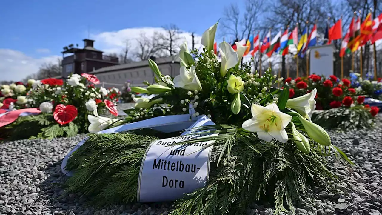 KZ Buchenwald vor 77 Jahren befreit - Überlebende bei Gedenkfeier | MDR.DE