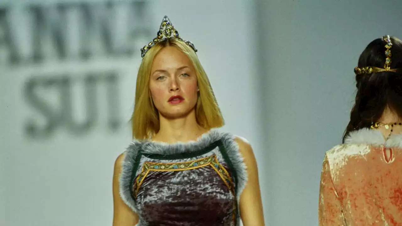 Anna Sui Fall 1998 Ready-to-Wear Collection