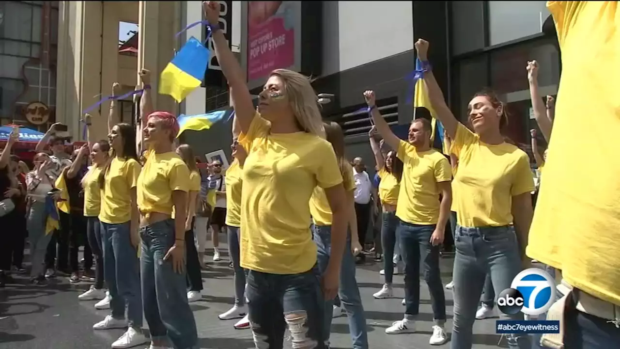 Hollywood Ukraine support rally features first worldwide dance flash mob