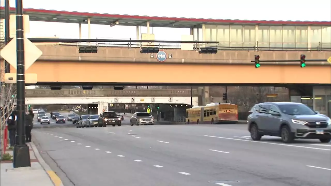 CPD warns of Chinatown robberies near CTA Green, Red Line stops