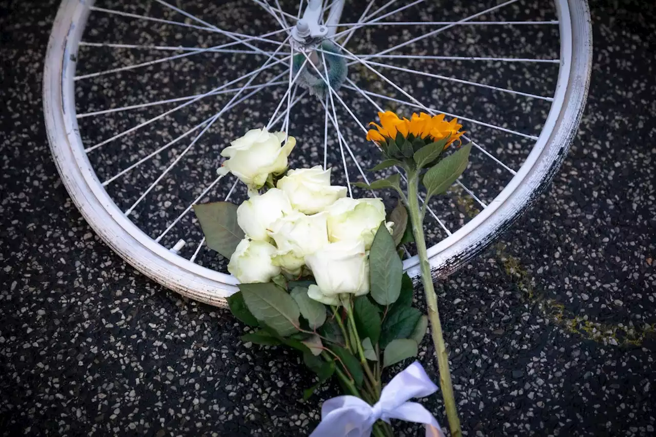 Tödlicher Unfall in Potsdam: Radfahrer von Transporter erfasst